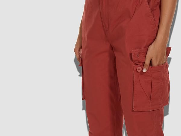 cargo pockets