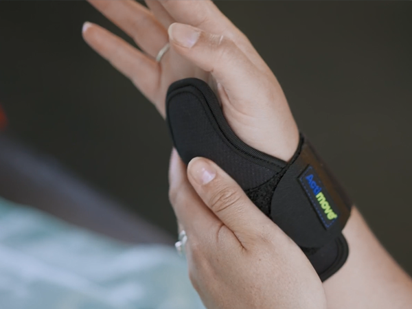 actimove, everyday, support, wrist support, wrist stabilizer, carpal