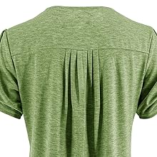 cute pleated back detail