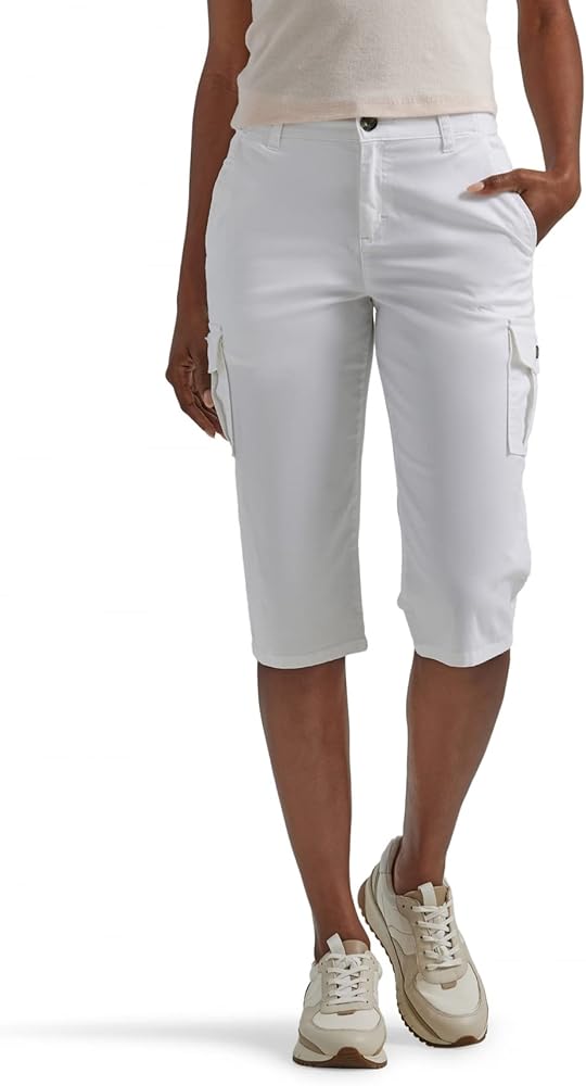 Lee Women's Petite Flex-to-go Mid-Rise 15" Cargo Skimmer Capri Pant