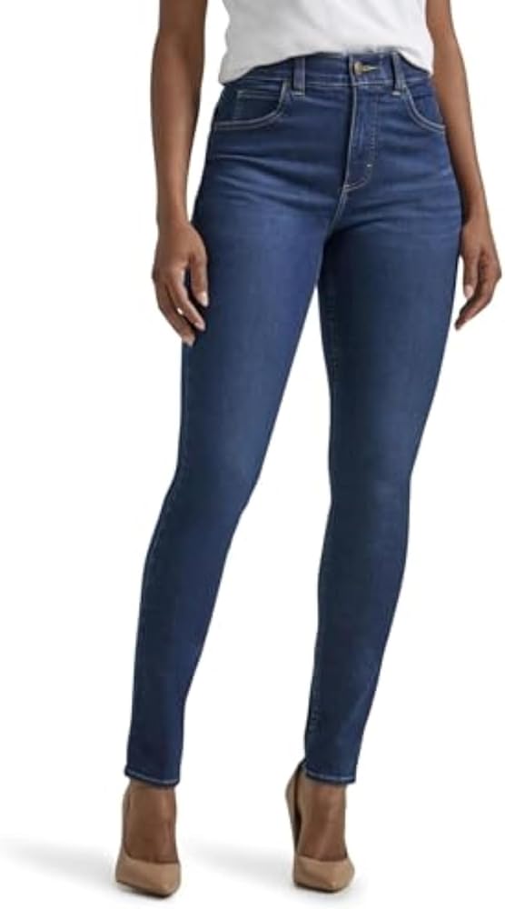 Lee Women's Petite Ultra Lux Comfort with Flex Motion Straight Leg Jean