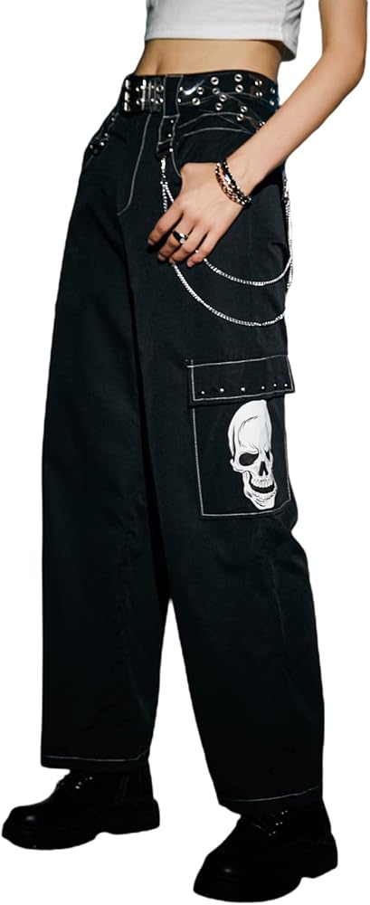 WDIRARA Women's Skull Graphic Print Chain Straps Cargo Pants Pocket Pants