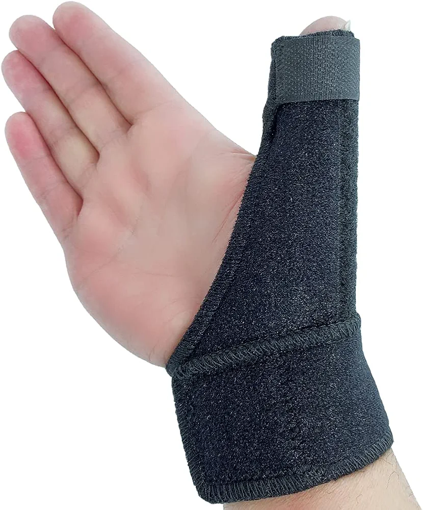 Reversible Thumb Splint - Thumb Spica Support Brace for BlackBerry Thumb, Trigger Finger, Pain Relief, Arthritis, Sprains, Strains, Carpal Tunnel & Trigger Thumb Immobilizer - Wrist Strap (Black)