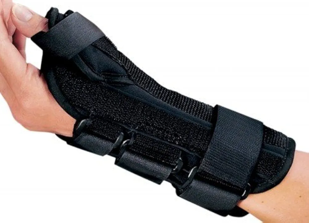 Dj Orthopedics Comfortform Wrist Support W/abducted Thumb Right Small - Model 79-87303 - Each