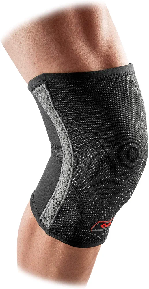 McDavid MD5213-01-34 HyperBlend Knee Sleeve w/gel & stay Black Adult-L