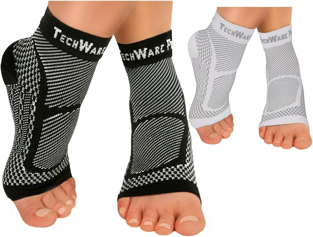 TechWare Pro Compression Sock Sleeve 2 Pr Bundle Black & White S/M