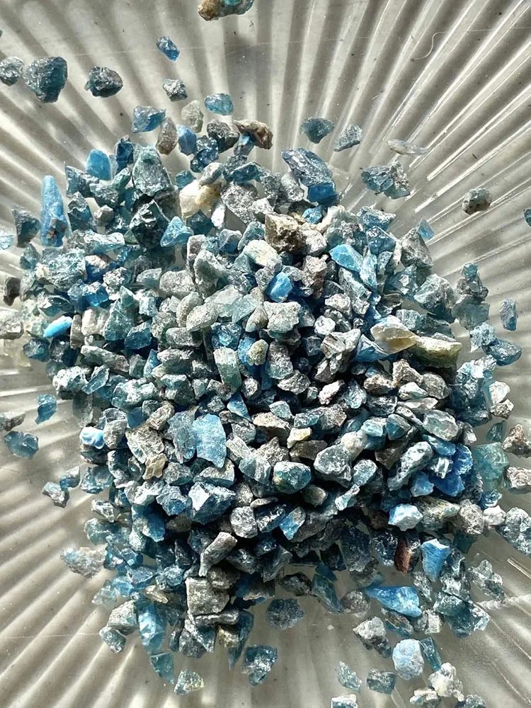 Blue Apatite - Medium Chips no Powder - 100% Blue Apatite Life+Love! Stone of Connection Communication! med(1 Ounce)