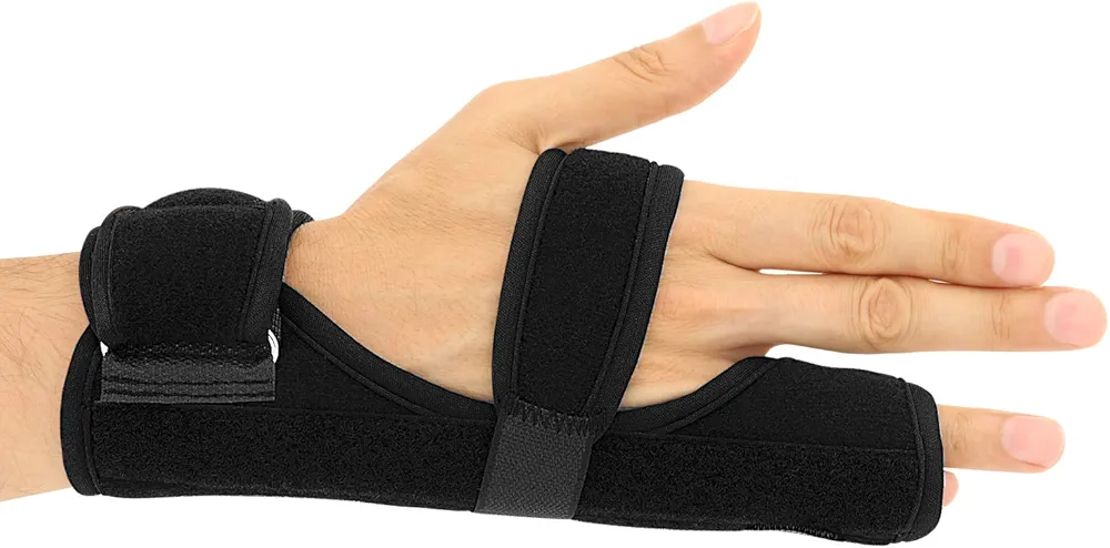 Soles Neoprene Boxer Break Metacarpal Splint Brace Fits both Left/Right Hand, Finger Splint