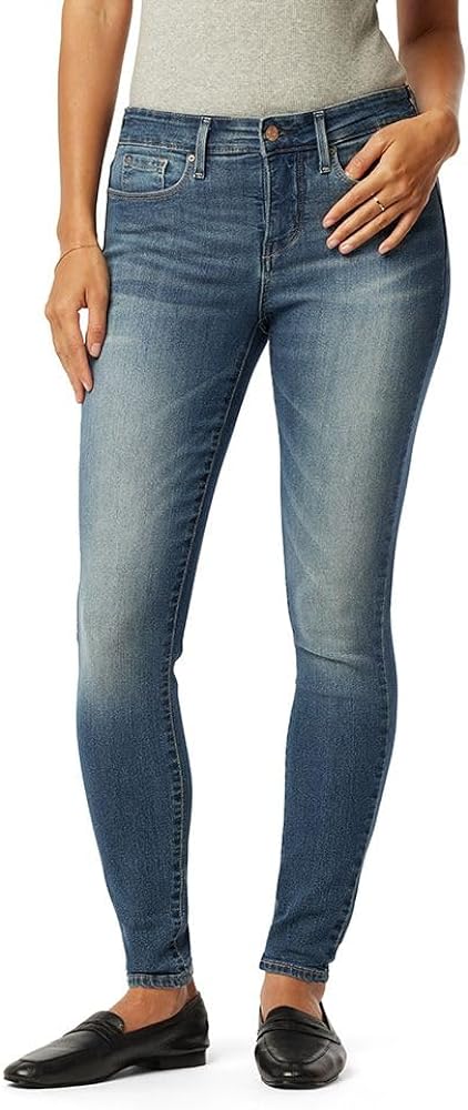 Signature by Levi Strauss & Co. Gold Women's Totally Shaping Skinny Jeans (Standard and Plus)