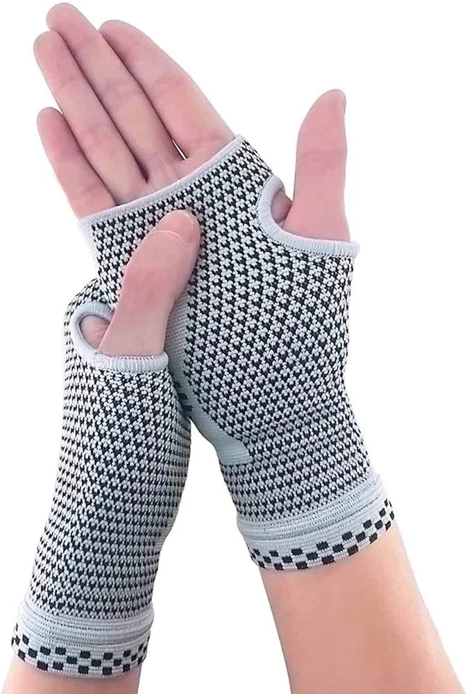 NOVAYARD Compression Gloves Carpal Tunnel for Women&Men Hand Brace Wrist Support Sleeves Pain Relief（Grey,Small）