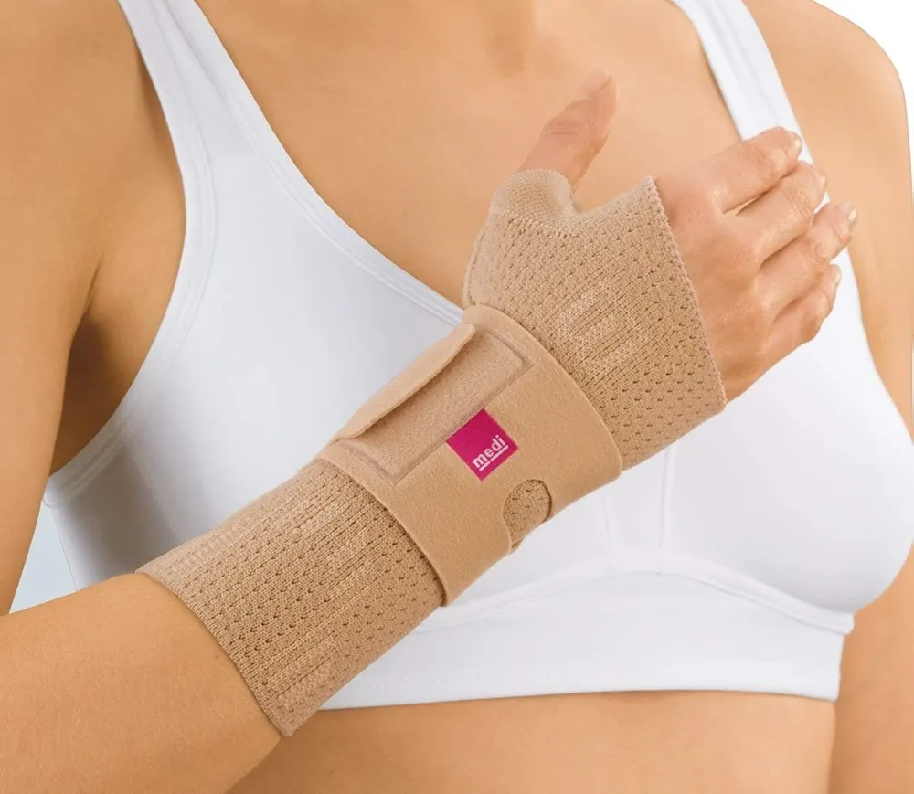 Medi Manumed Active Knit Wrist Support Left (Silver) Medium